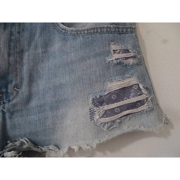 Hollister Distressed Denim Jean Shorts Ripped Bandana Patches Light Wash Women's - Picture 2 of 7